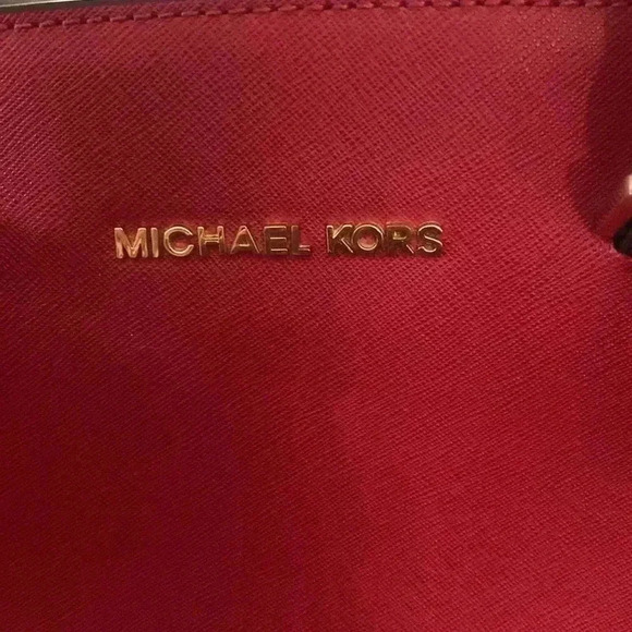 Michael Kors w Adjustable Long Strap - Picture 3 of 10